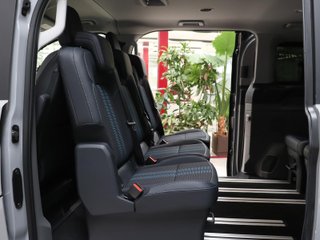 Ford Tourneo Custom BEV 64kWh Titanium X L1 Auto 160 kW (218 CV)