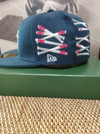Gorra New Era 59FIFTY Yankees Azul Rosa Talla7.1/4
