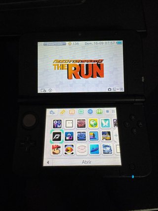 Nintendo 3DS XL roja impecable con 5 juegos etc