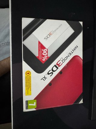 Nintendo 3DS XL roja impecable con 5 juegos etc