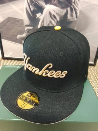 Gorra New Era 59FIFTY Yankees Negra Dorada 7.1/4