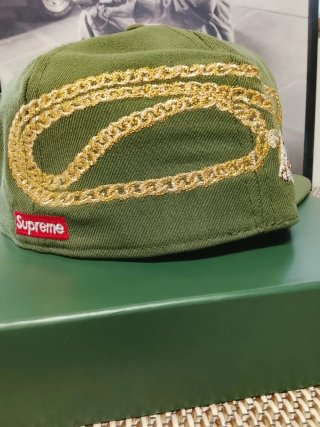 Gorra New Era /SUPREME  Talla 7.1/2