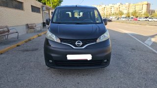 Nissan VN200 2011