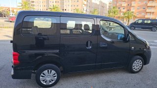 Nissan VN200 2011