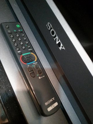 Televisor Sony Negro/Gris KLD32U4000 negociable