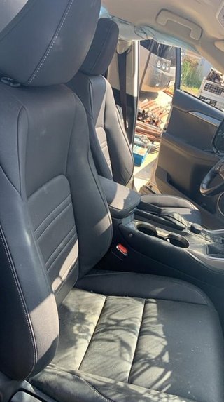 Lexus 104962 luz interior nx (az10)