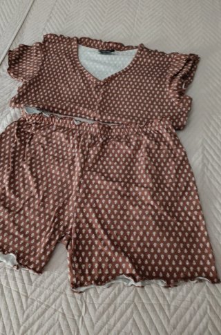 Lote 2 Pijamas Tramas Talla L