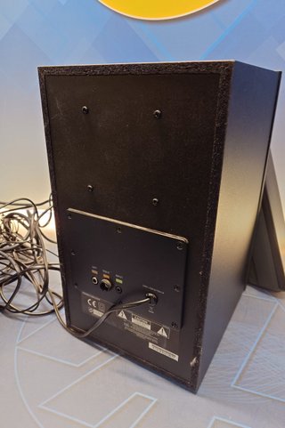 Altavoz Altec Lansing , Altec Lansing VS4121, sistema de altavoces 2.1