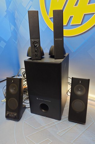 Altavoz Altec Lansing , Altec Lansing VS4121, sistema de altavoces 2.1