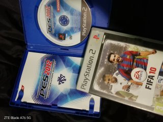 Juegos PS2: FIFA 10 y PES 2012