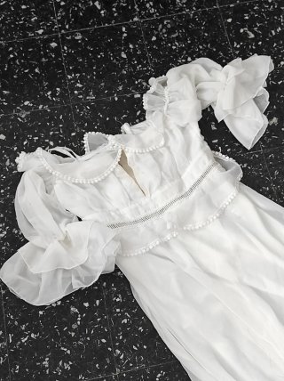 Abito lungo bianco romantico etereo da fata