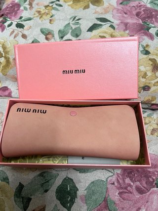 Gafas de Sol Miu Miu SMU09WS Negras