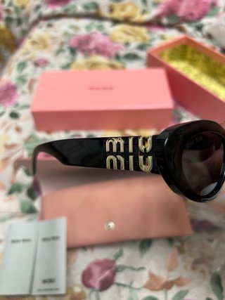 Gafas de Sol Miu Miu SMU09WS Negras