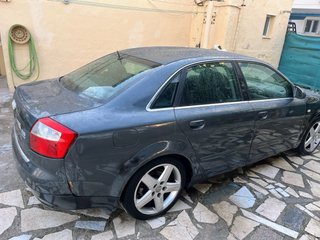 se vende o permuta audi A4 quattro negro 2004