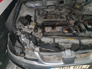 Nissan Almera 2001
