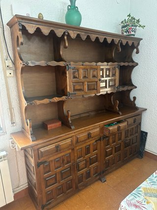 Mueble rústico madera salón antiguo