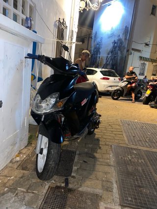 Yamaha Jog RR Negra