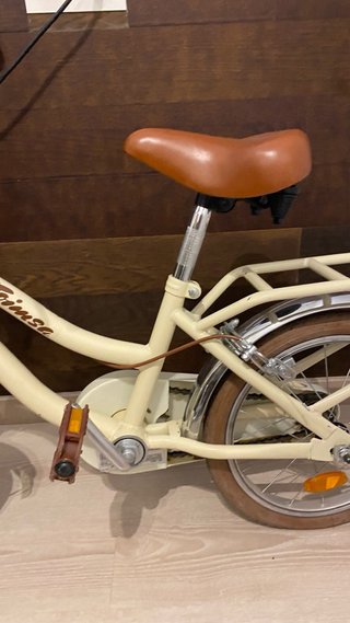 Bicicleta infantil color crema