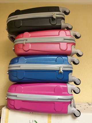 Maletas de cabina (Negra, Azul, Rosa) 10€ und