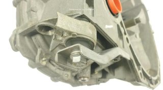 Caja renault 22731678 tl4a030 megane iii fastback