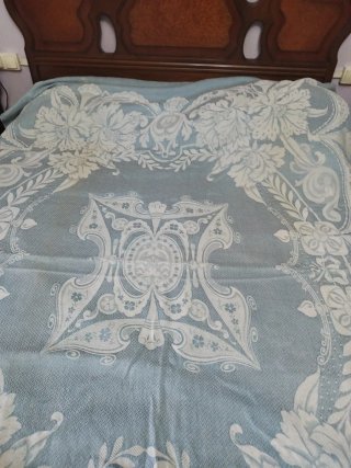 Colcha antigua de algodón