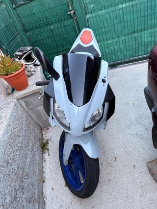 Aprilia RS50 Deportiva Gris nardo