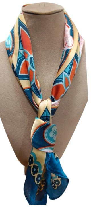 Pañuelo tacto seda estampado con conejos