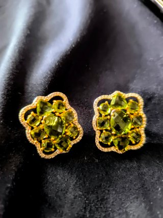 Pendientes de diamantes americanos dorados