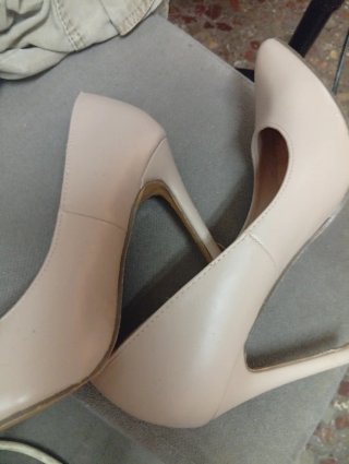 Zapatos de salón Marypaz beige talla 39
