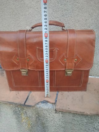 Cartera de cuero antigua