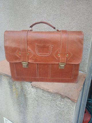 Cartera de cuero antigua