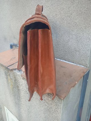 Cartera de cuero antigua