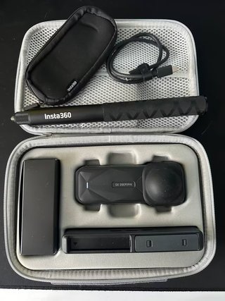 Cámara Insta360 X5 con Accesorios