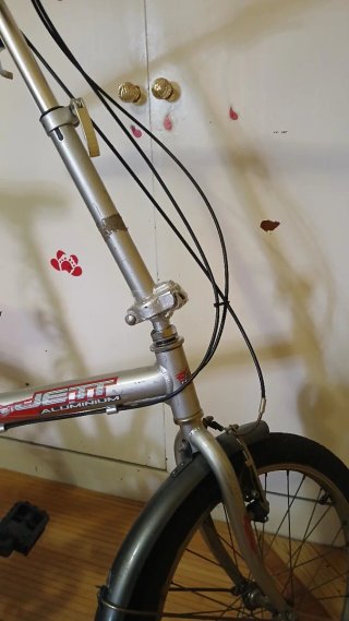 Bicicleta plegable JETT ALUMINIUM a reparar