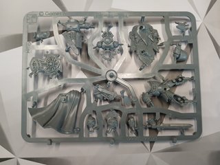 Captain with relic shied Armageddon warhammer 40k