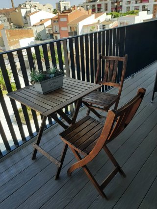 Mesa y 2 sillas de jardín de teca