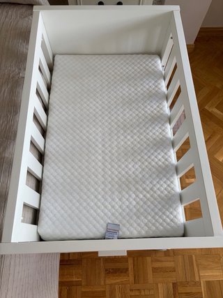 Minicuna colecho Uzturre + colchón + vestiduras