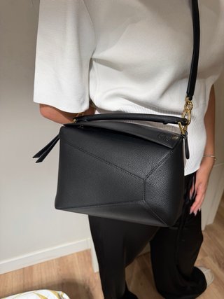 Bolso Loewe Puzzle Edge Negro Con ticket de tienda