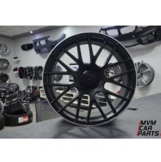 Juego de 4 Llantas 18 GTS Black matt MB24