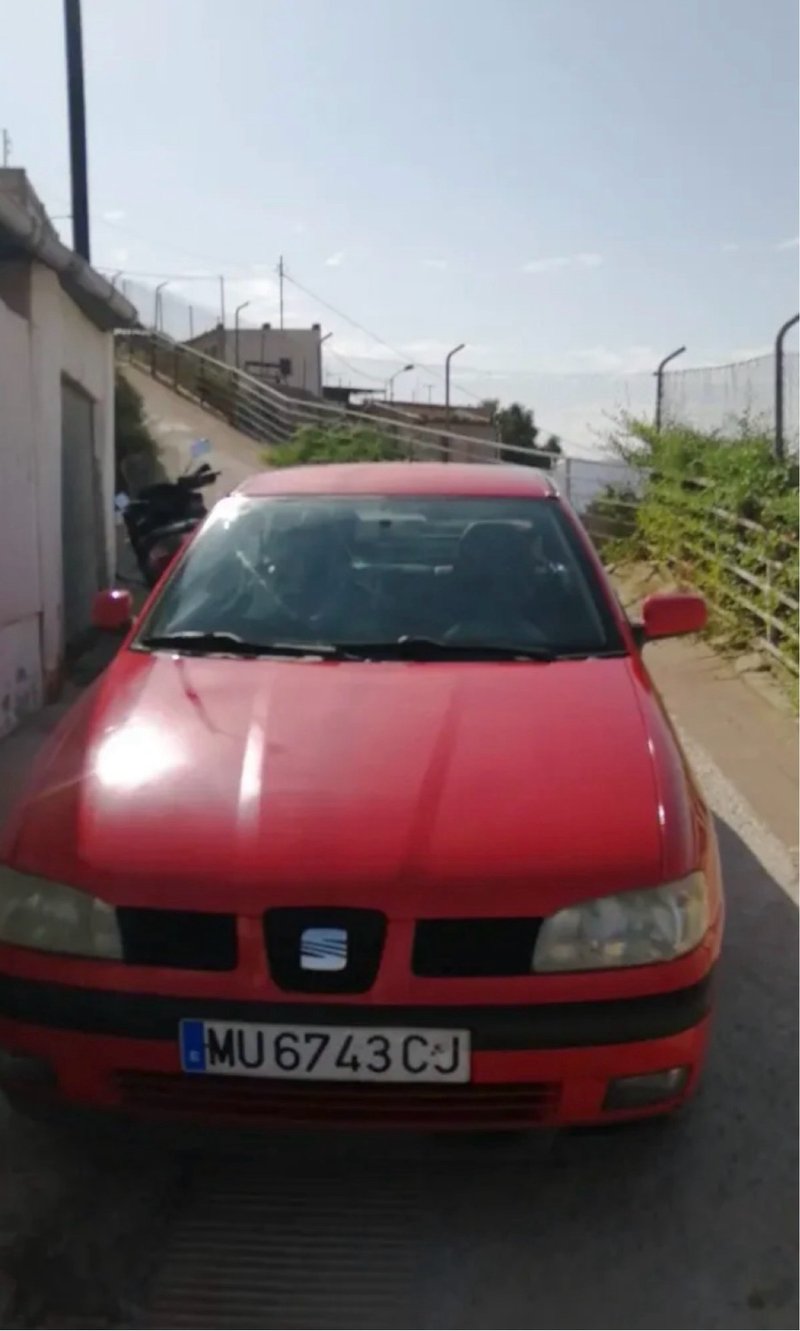 SEAT Cordoba 1999 - foto 1