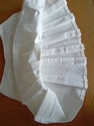 Falda corta blanca plisada talla 36