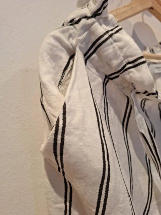 Pantalones Mango Lino Rayas Blancas y Negras