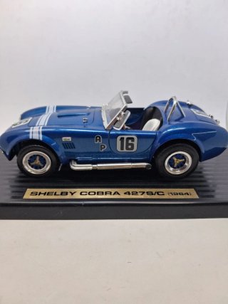 Shelby Cobra 427 S/C 1964 Majorette Platinum 1:18