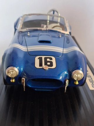 Shelby Cobra 427 S/C 1964 Majorette Platinum 1:18