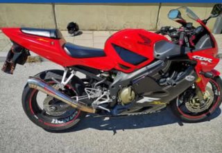 Honda CBR Sportbike Roja y Negra