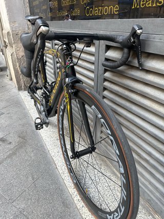 Bicicleta de carretera Colnago Negra