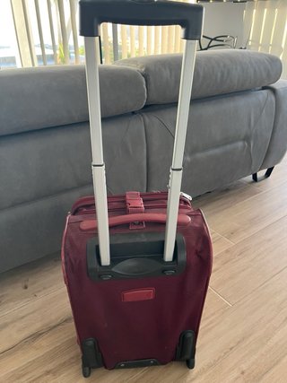 Maleta cabina extensible Kipling roja 35x26x50