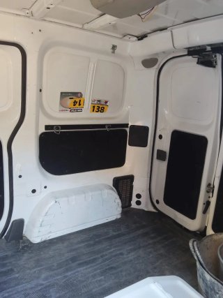 Nissan NV200 2011