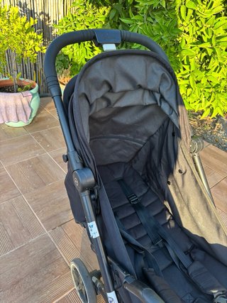 Passeggino Cybex EEZY S2+ in nero