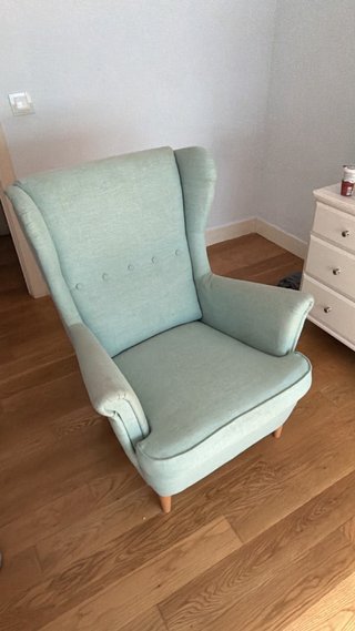Sillón orejero Ikea azul